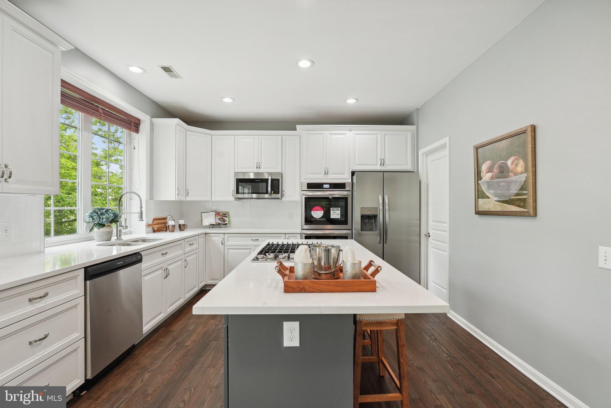 MALIN STATION - Residential Lease