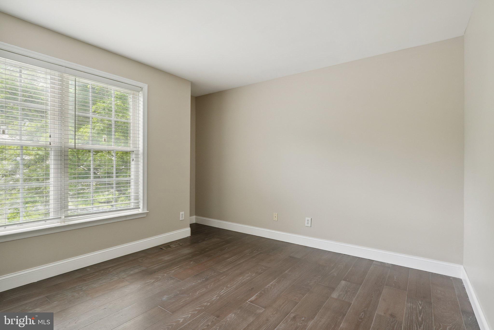 MALIN STATION - Residential Lease