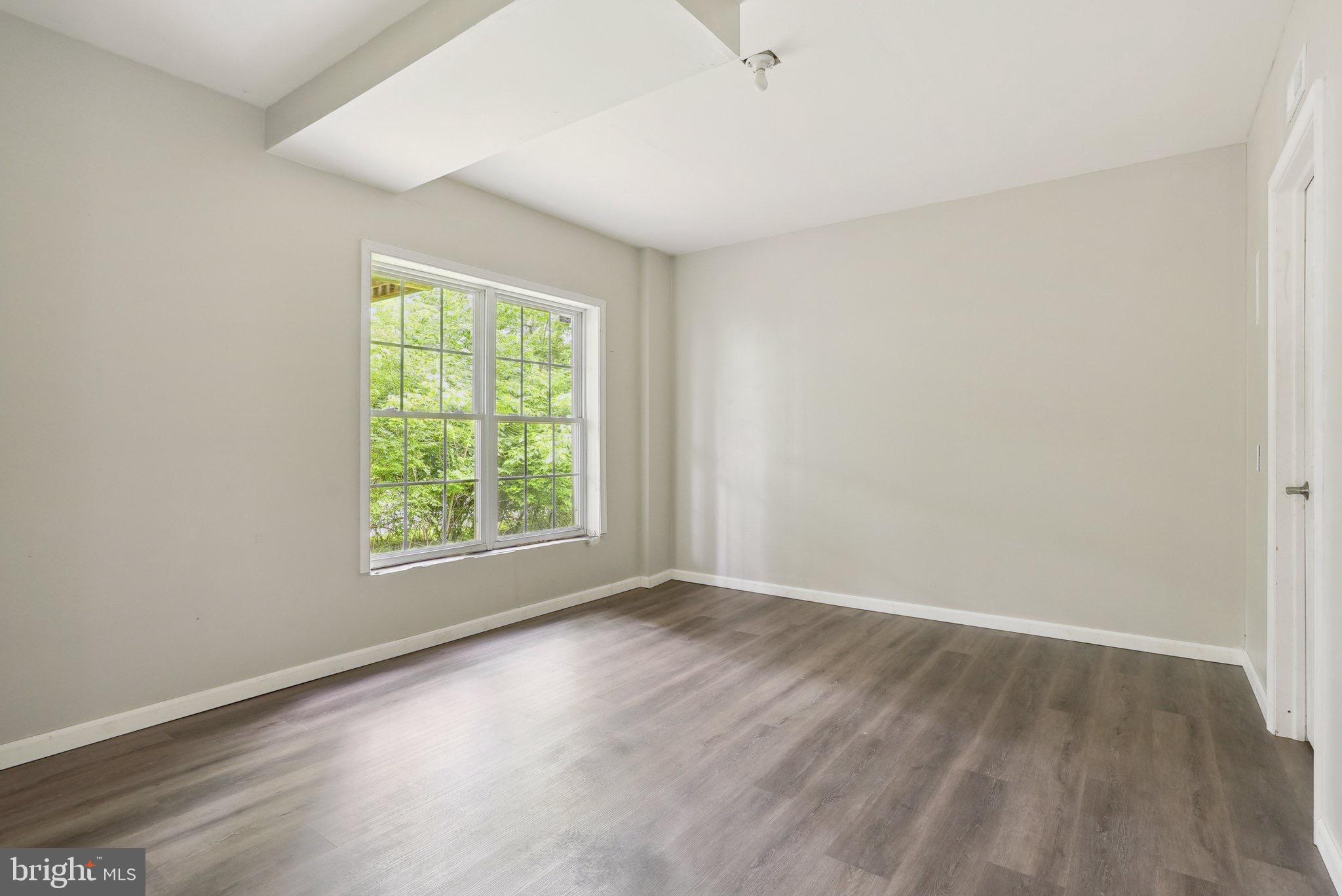 MALIN STATION - Residential Lease