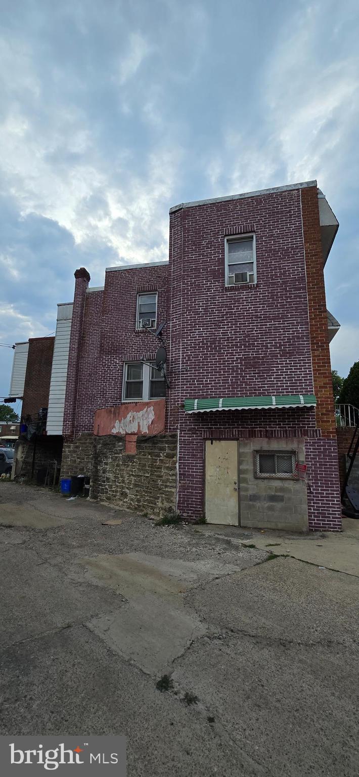 PHILADELPHIA (NORTHEAST) - Residential