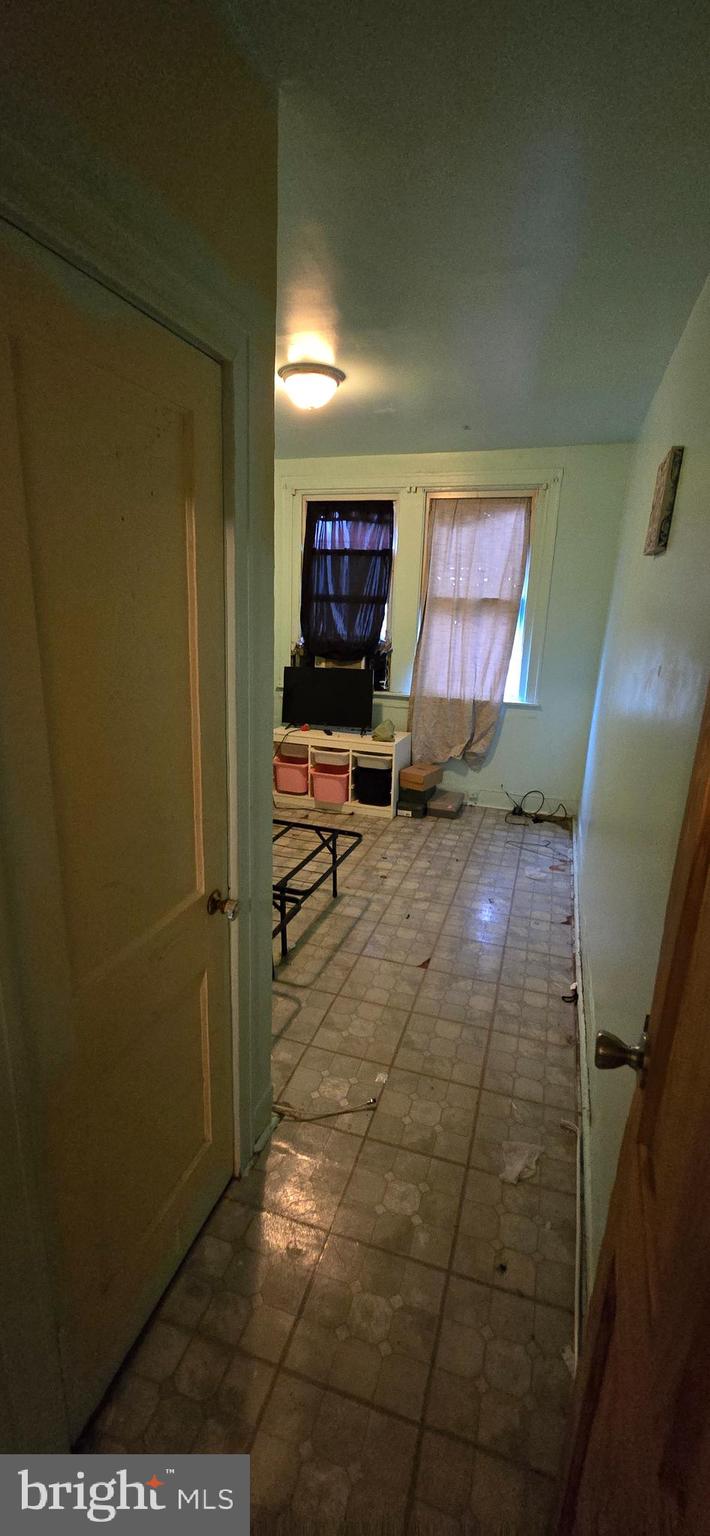 PHILADELPHIA (NORTHEAST) - Residential