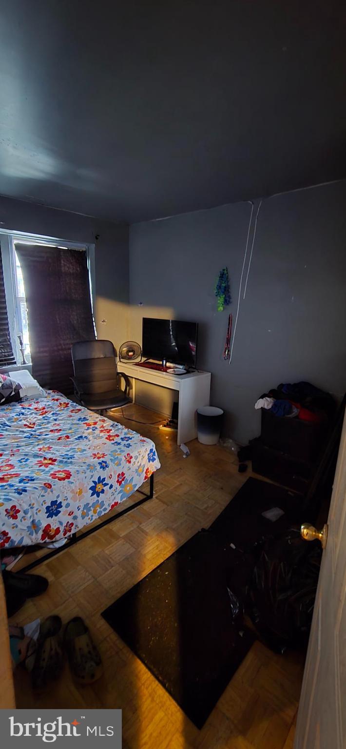 PHILADELPHIA (NORTHEAST) - Residential