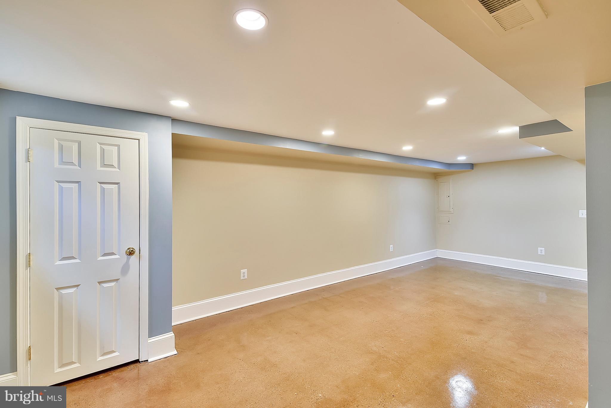 JEFFERSON HOMES - Residential