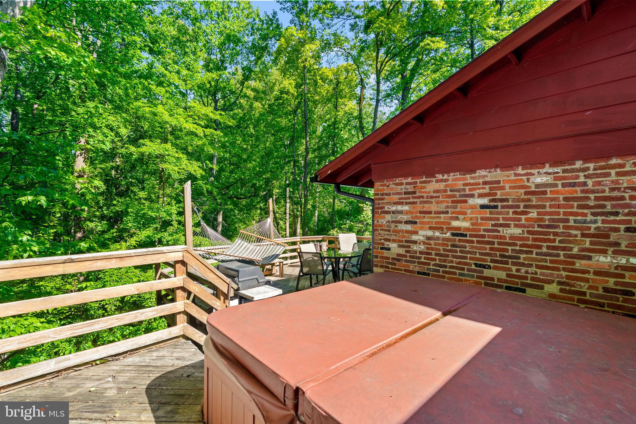 NORTH SPRINGBROOK - Residential