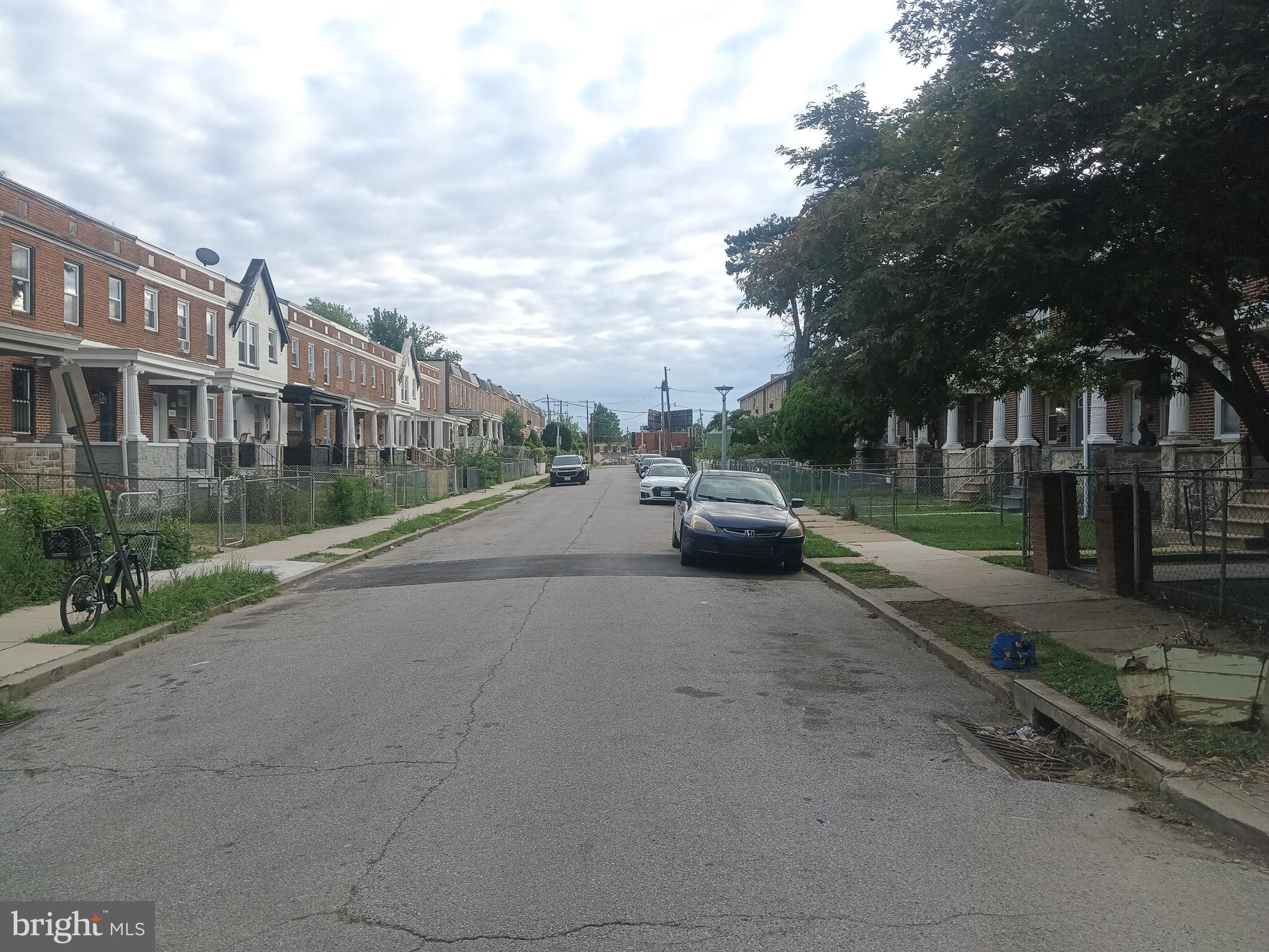 3000 SPAULDING AVENUE