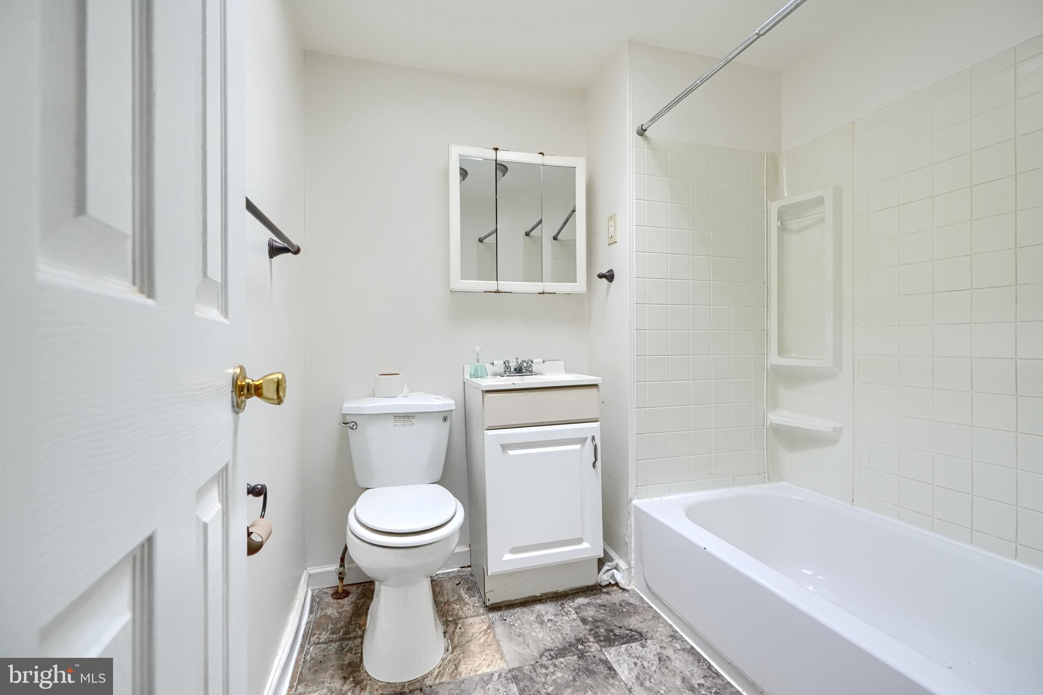 BALTIMORE EAST - SOUTH CLIFTON PARK HIST. DISTRICT - Residential