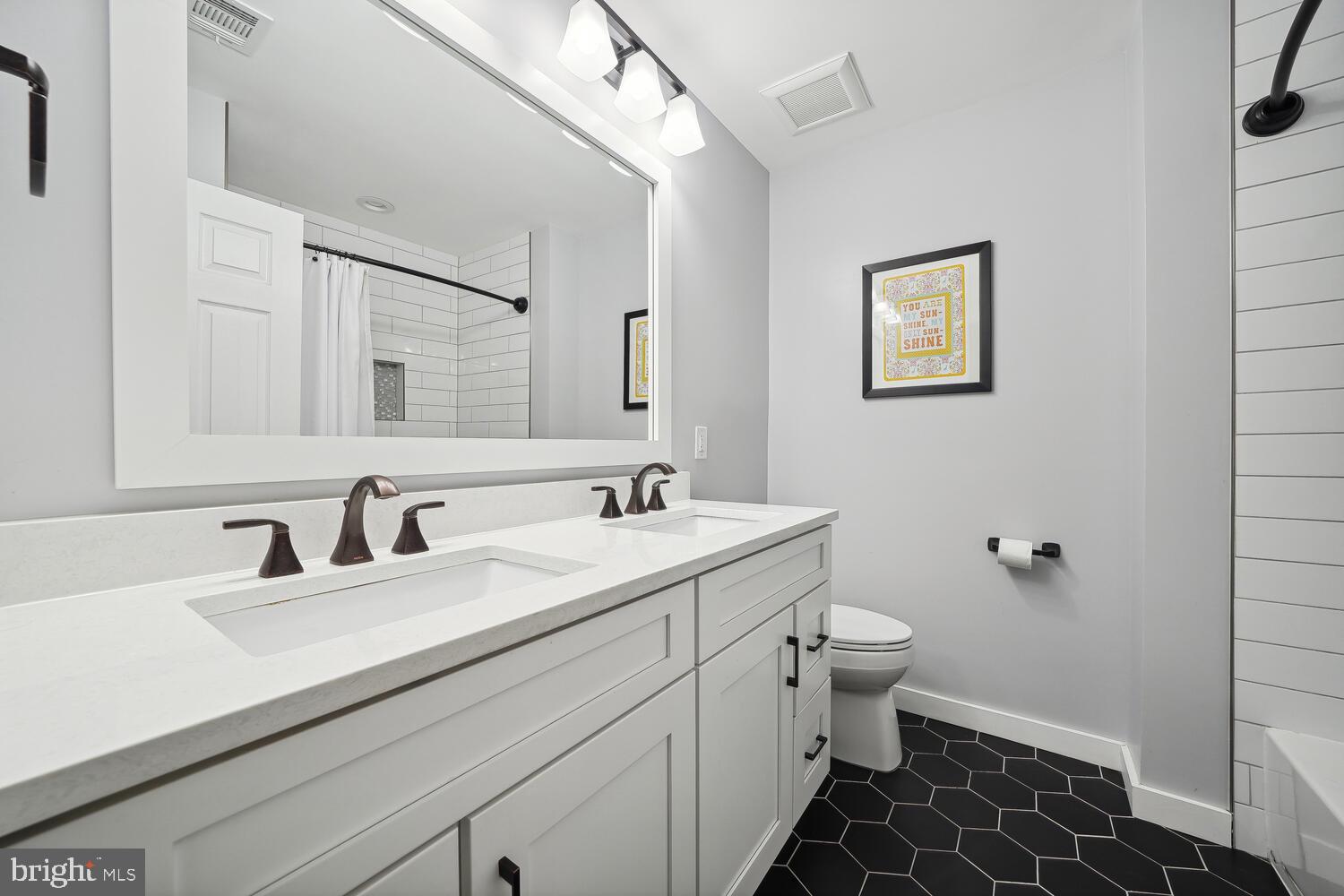 BROADLANDS - Residential