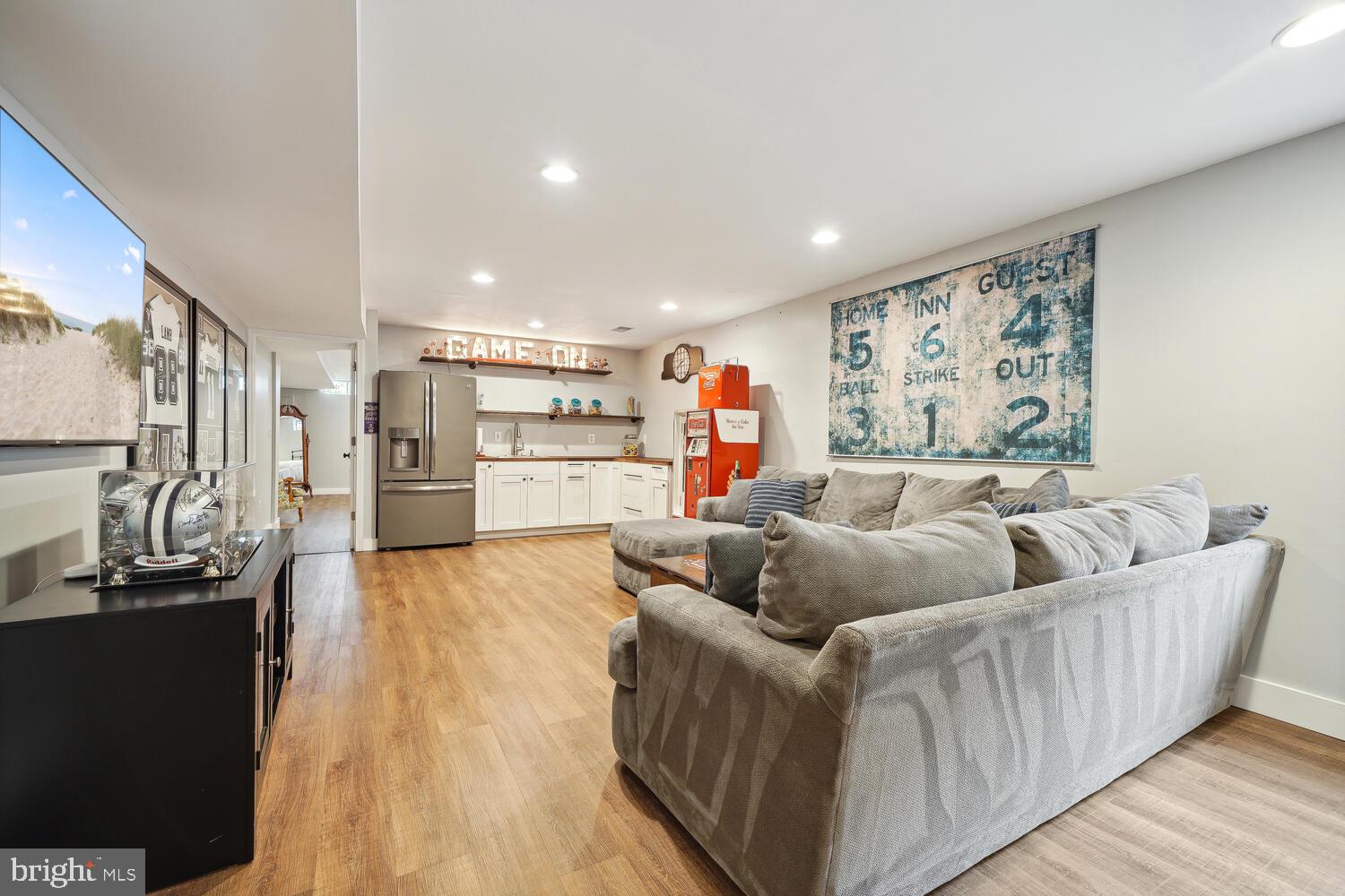 BROADLANDS - Residential