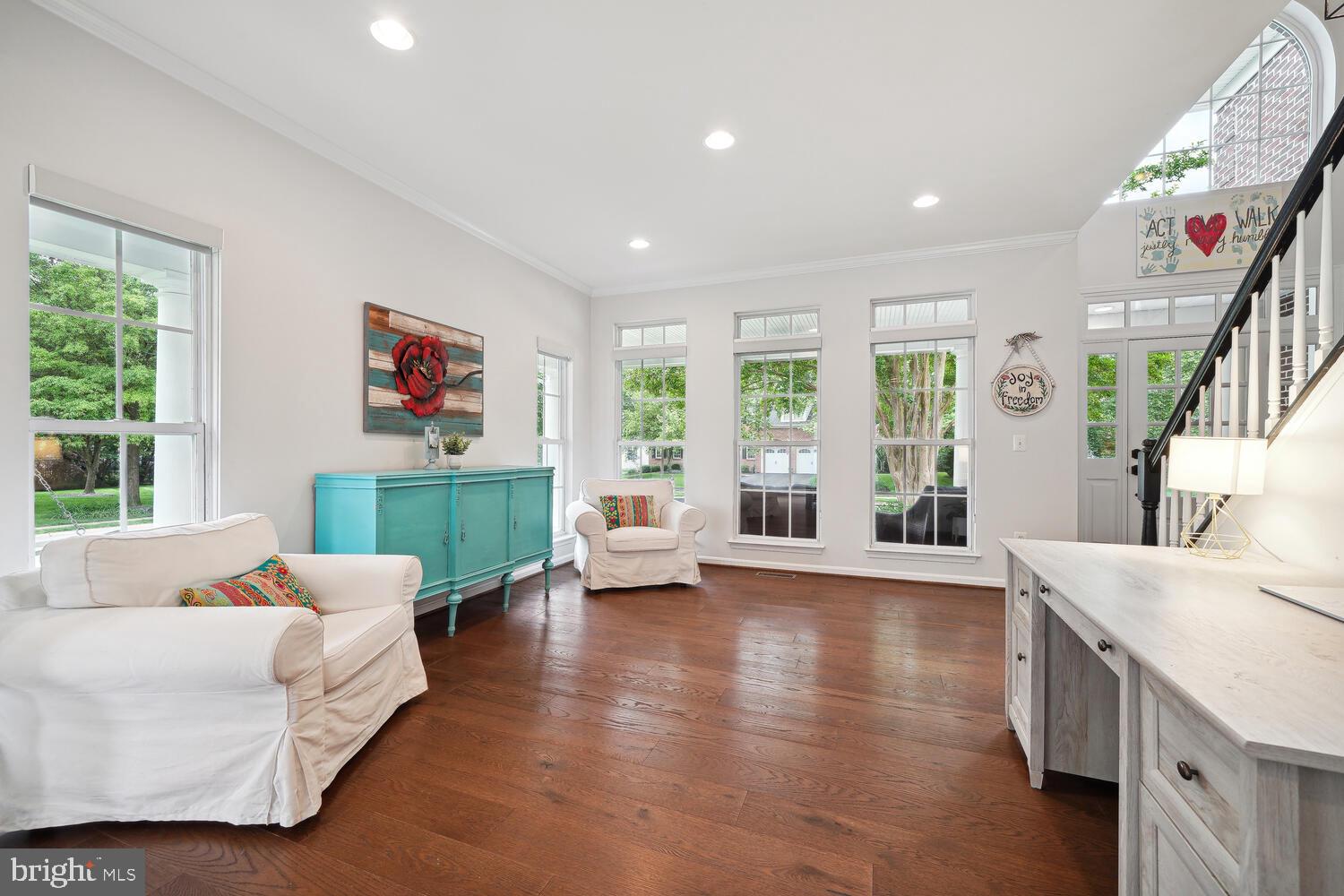 BROADLANDS - Residential