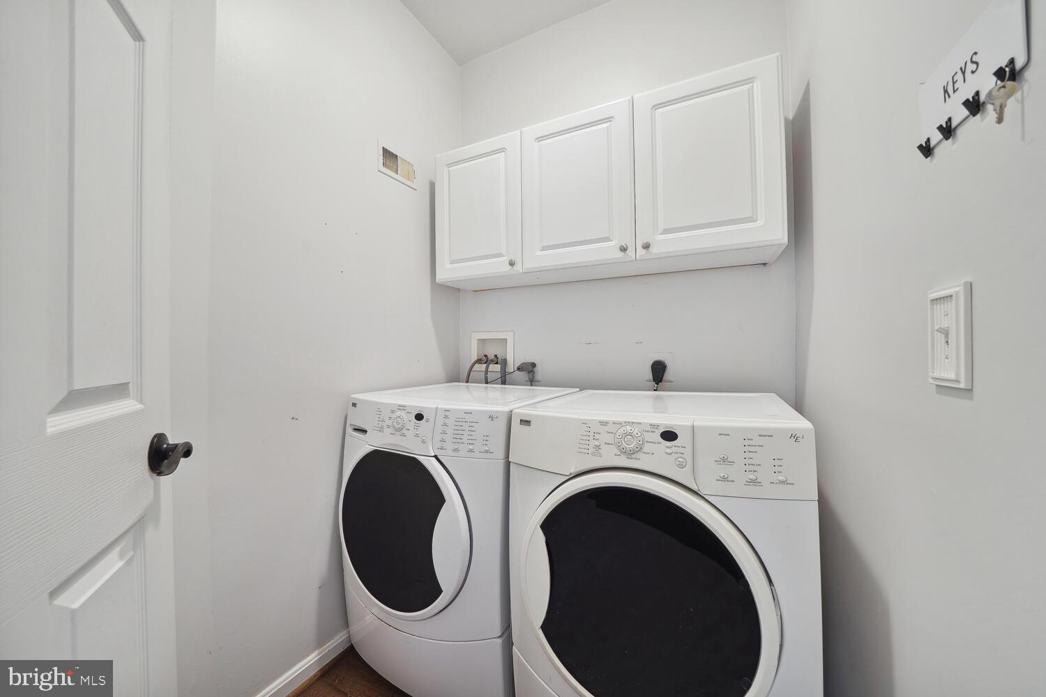 BROADLANDS - Residential