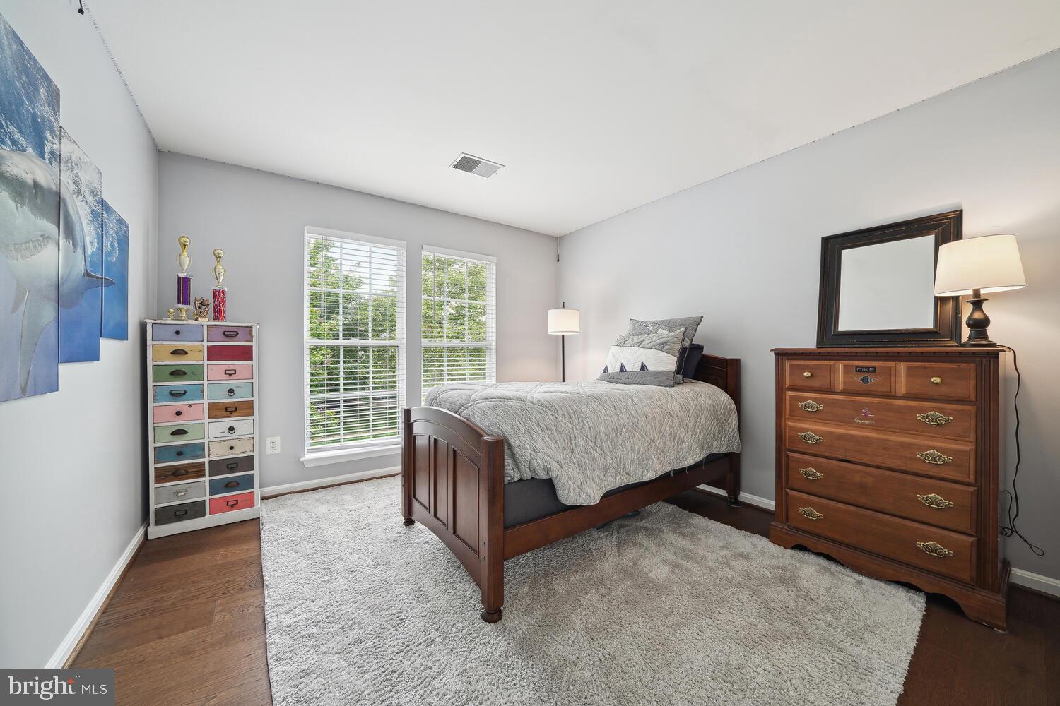 BROADLANDS - Residential