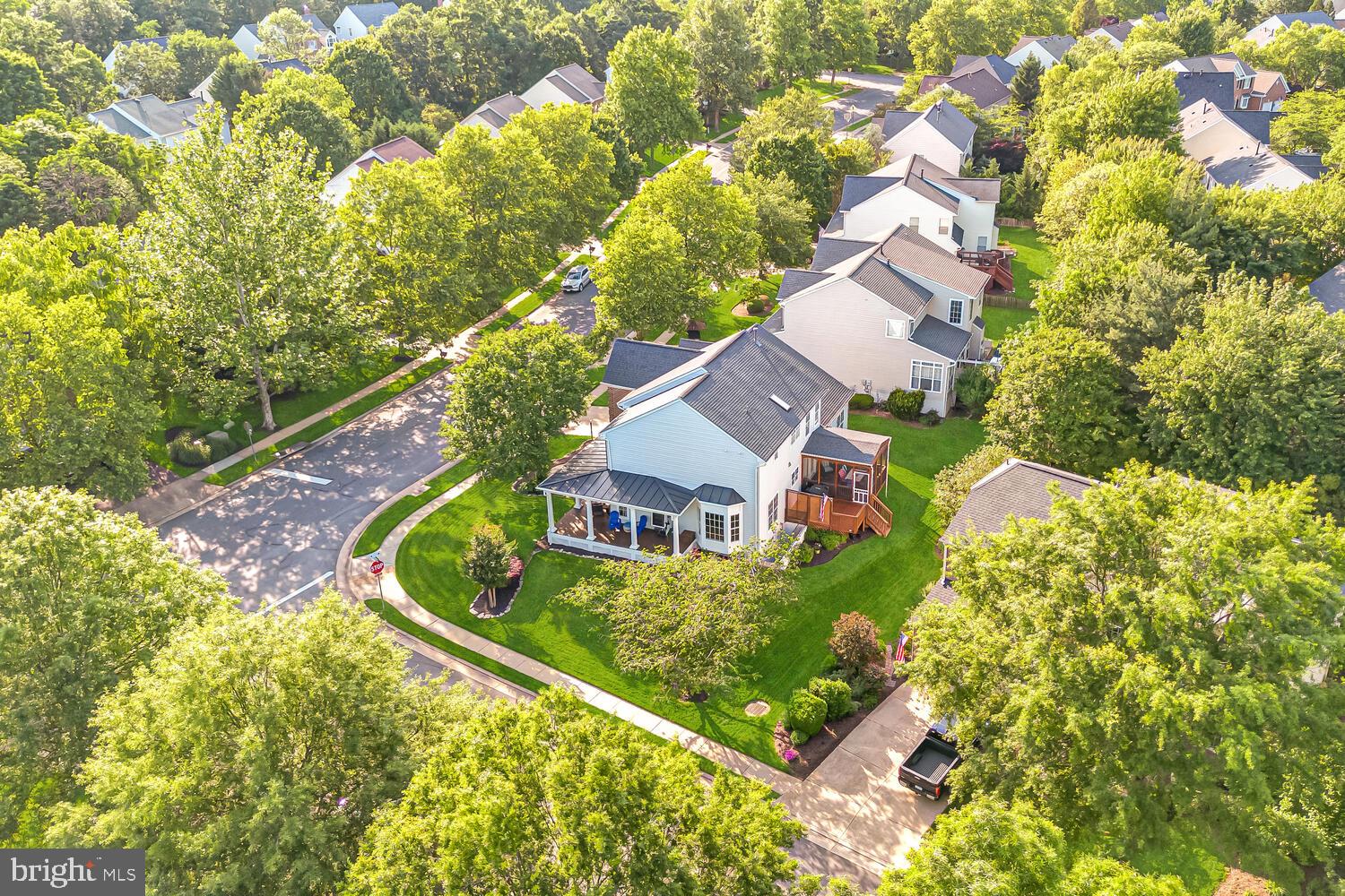 BROADLANDS - Residential