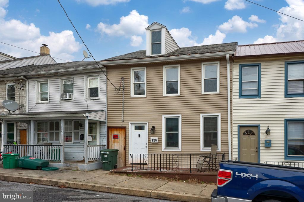 Photo of 226 LAWRENCE ST, COLUMBIA, PA 17512 (MLS # PALA2030934)