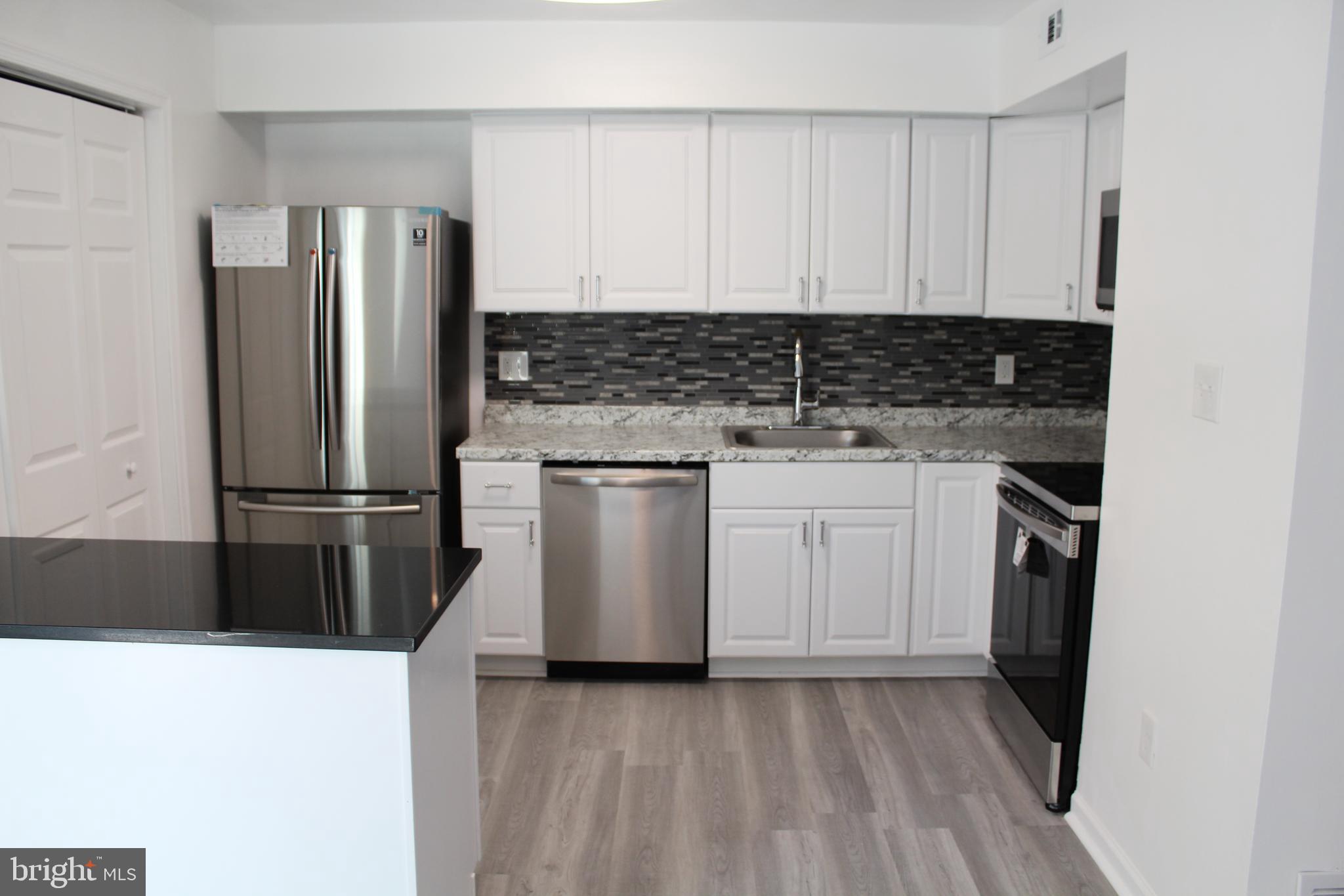 HERITAGE HILL CONDO - Residential