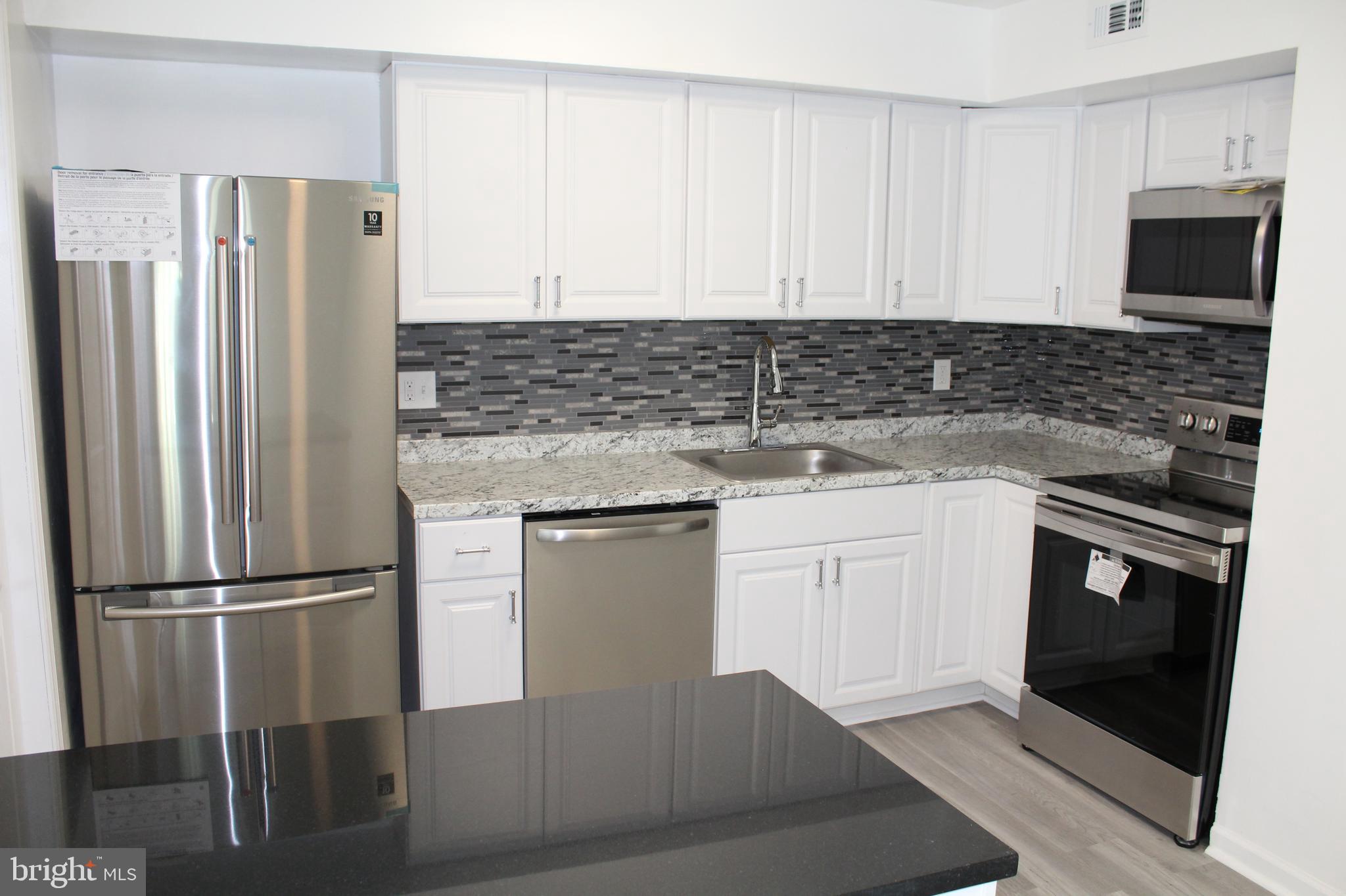 HERITAGE HILL CONDO - Residential