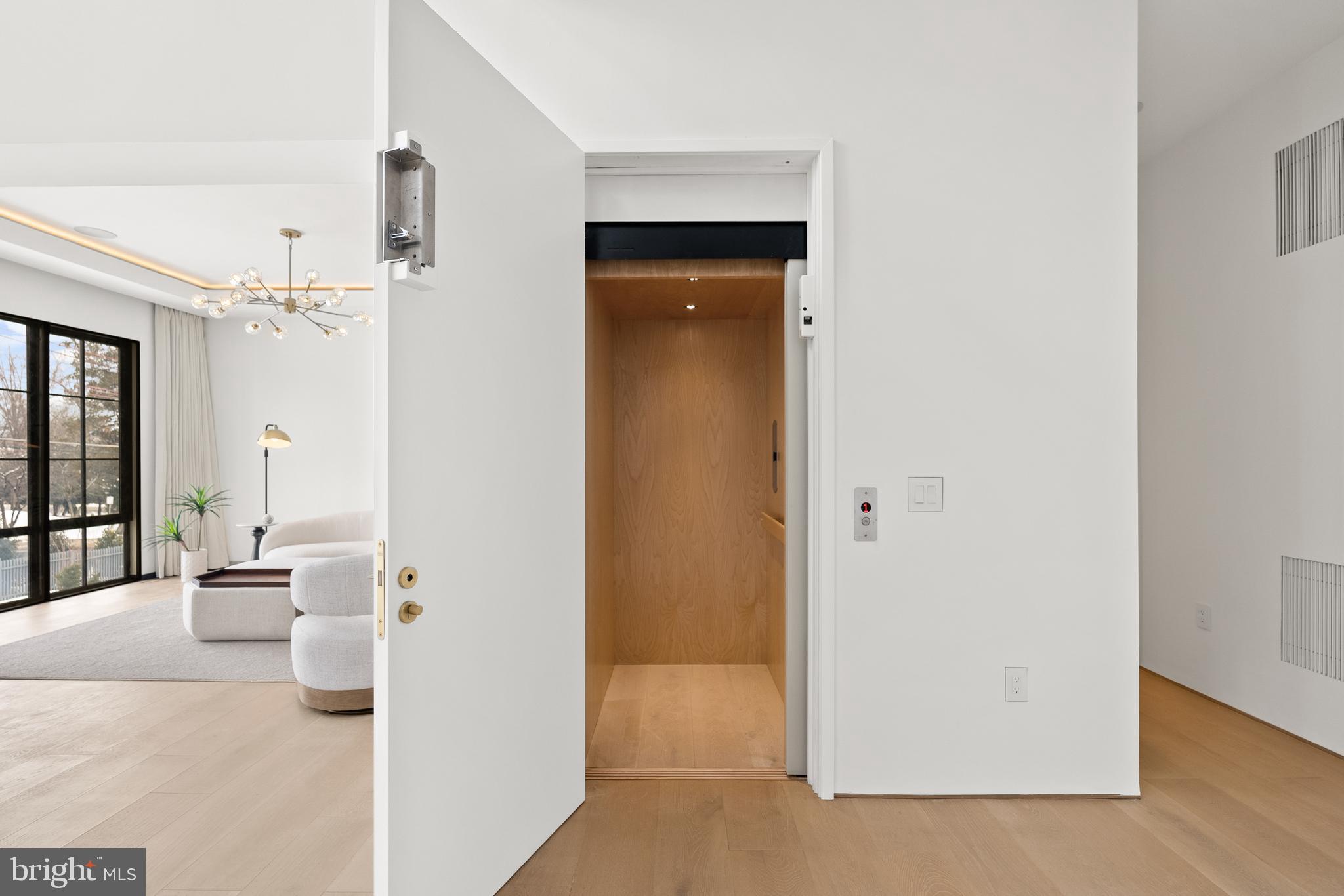 BEACON HILL - Residential