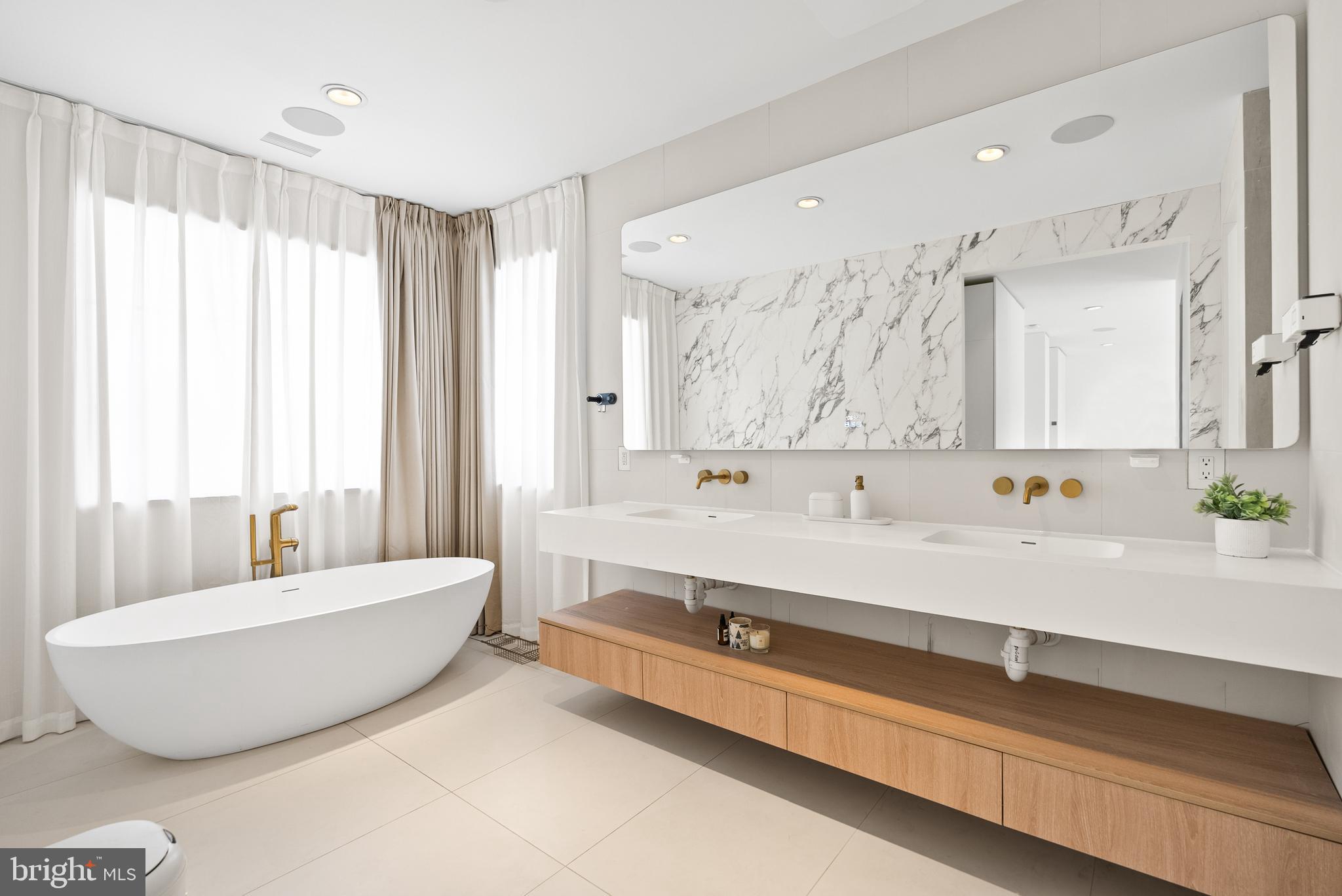 BEACON HILL - Residential