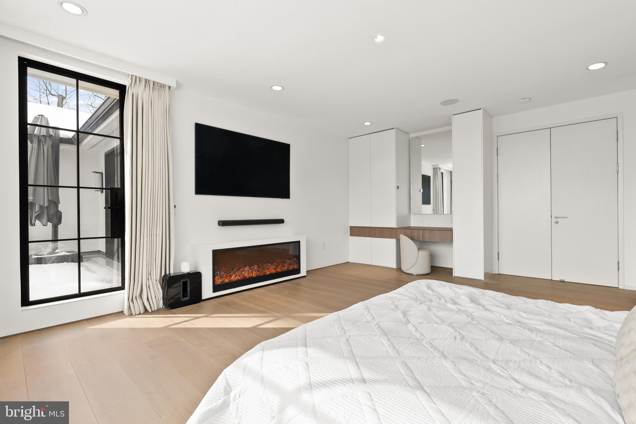 BEACON HILL - Residential