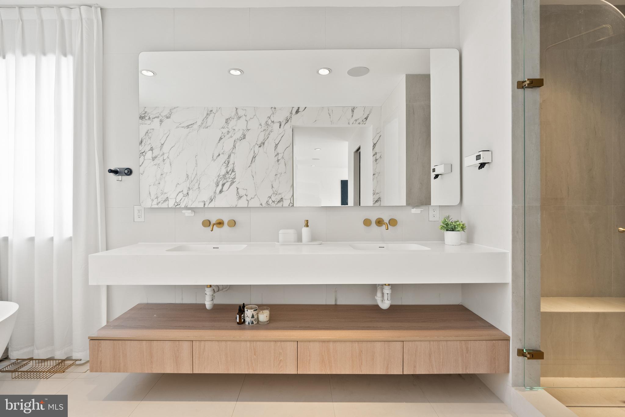 BEACON HILL - Residential