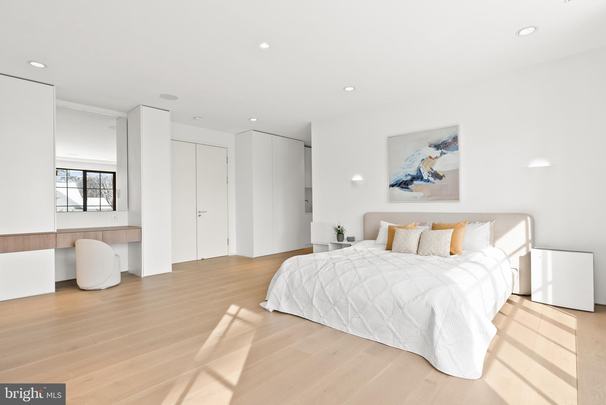 BEACON HILL - Residential