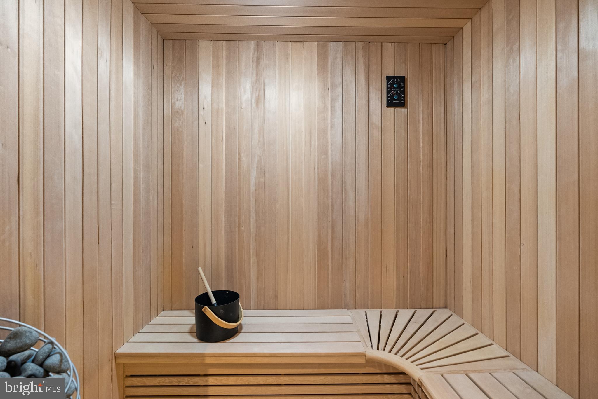 BEACON HILL - Residential