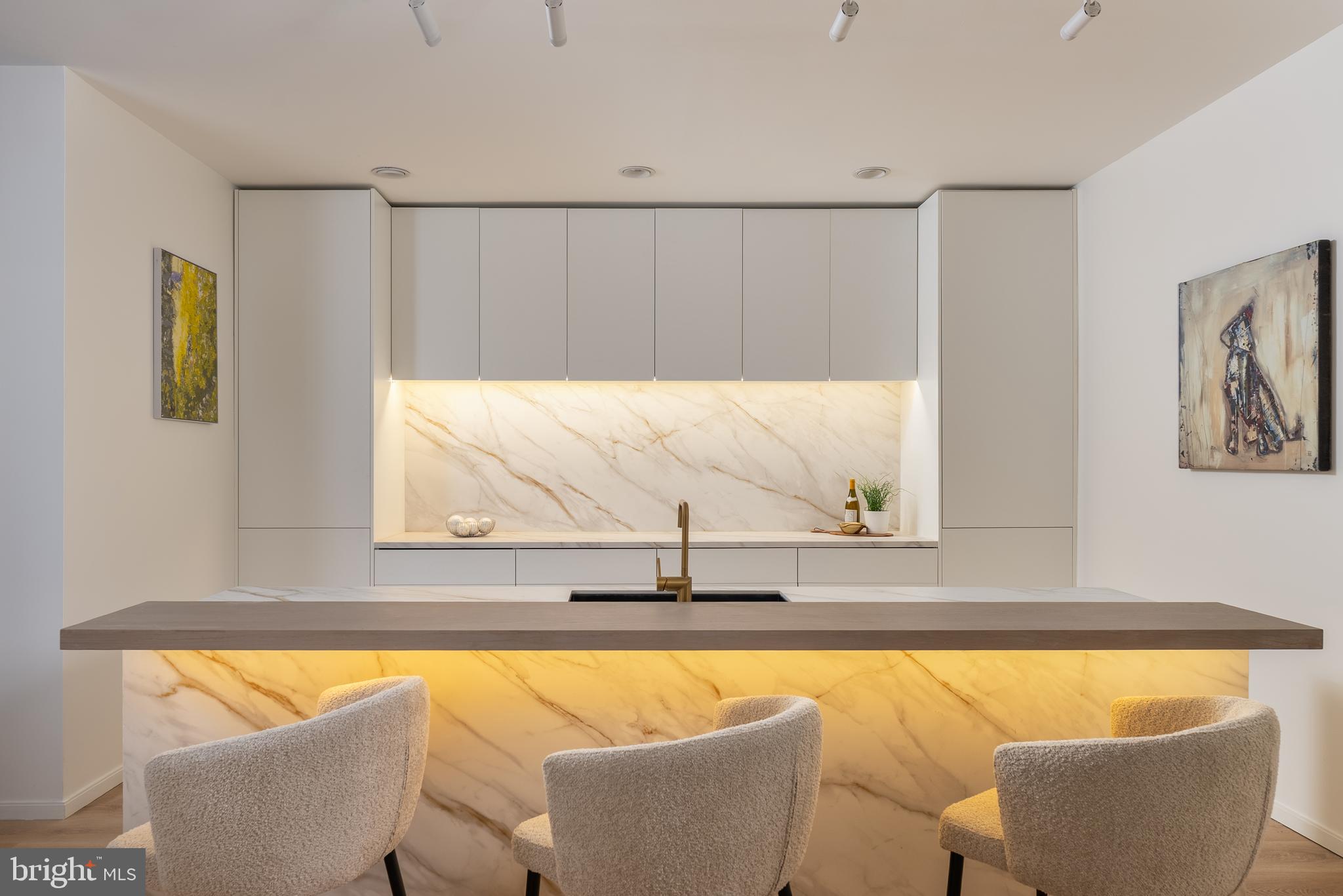 BEACON HILL - Residential