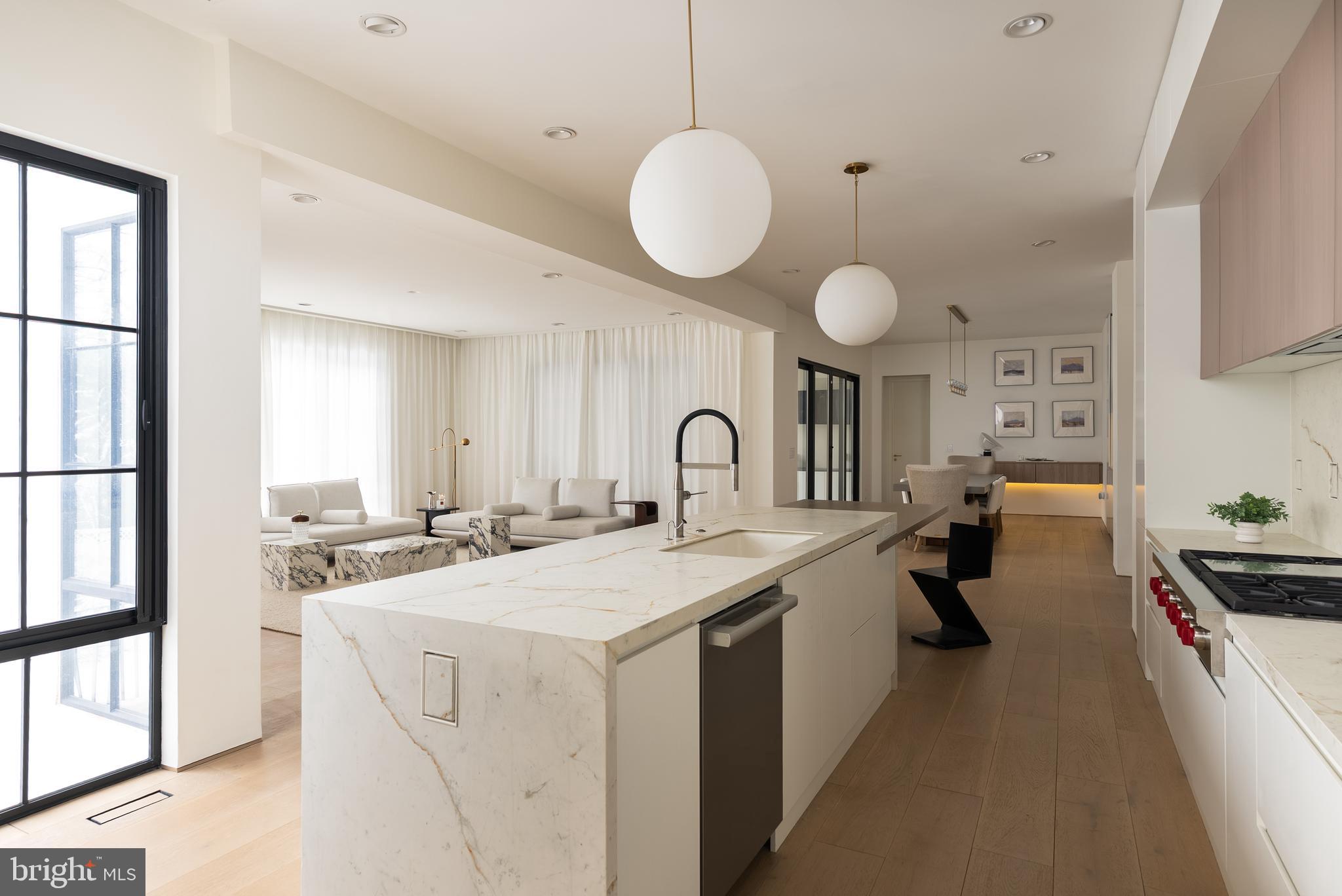 BEACON HILL - Residential