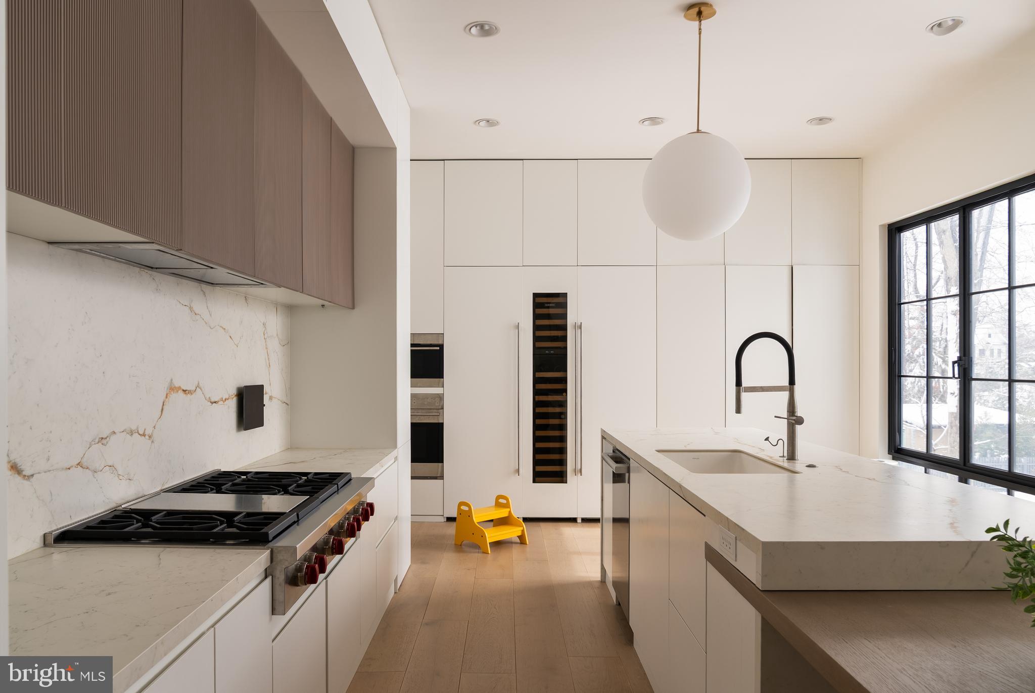 BEACON HILL - Residential