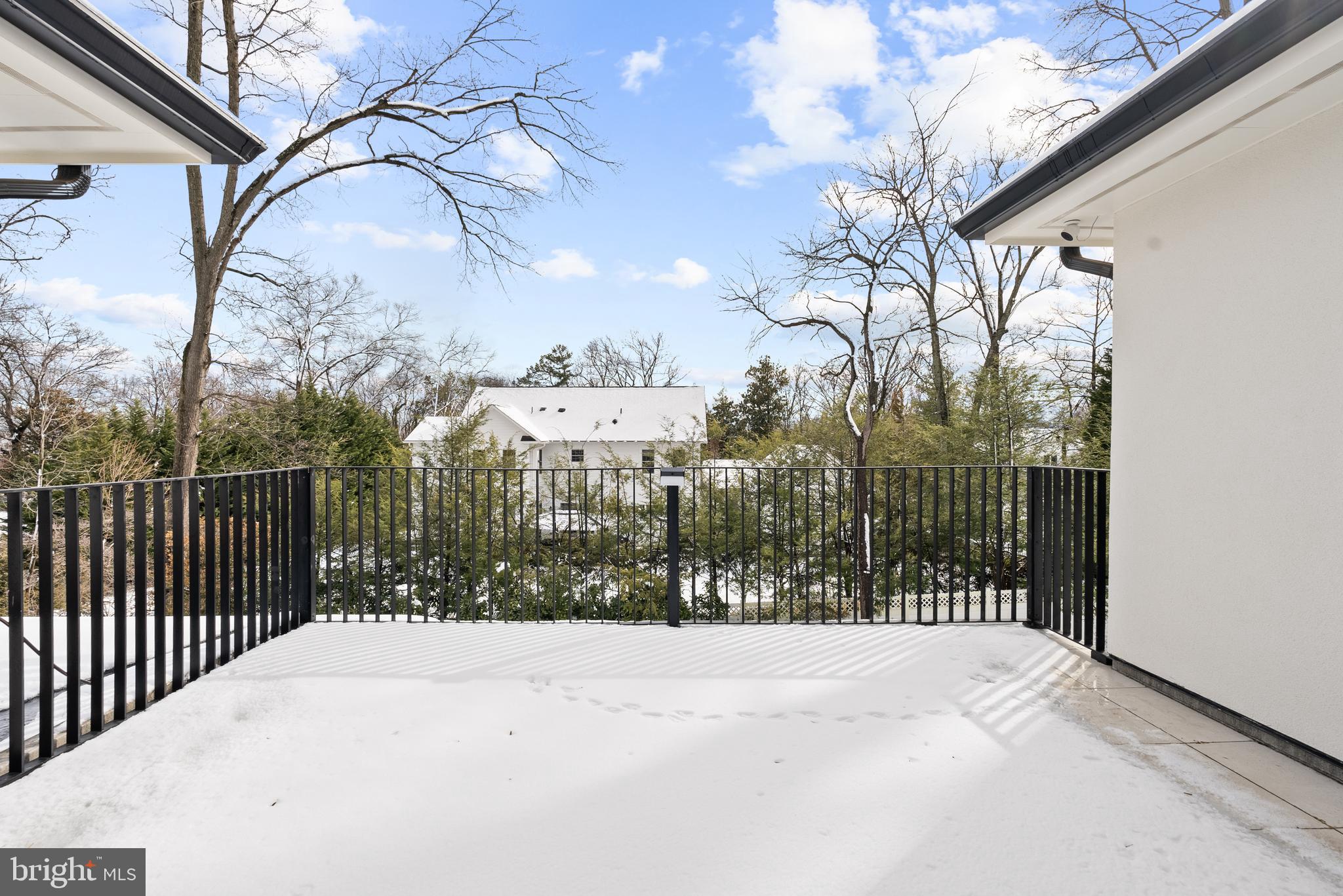 BEACON HILL - Residential