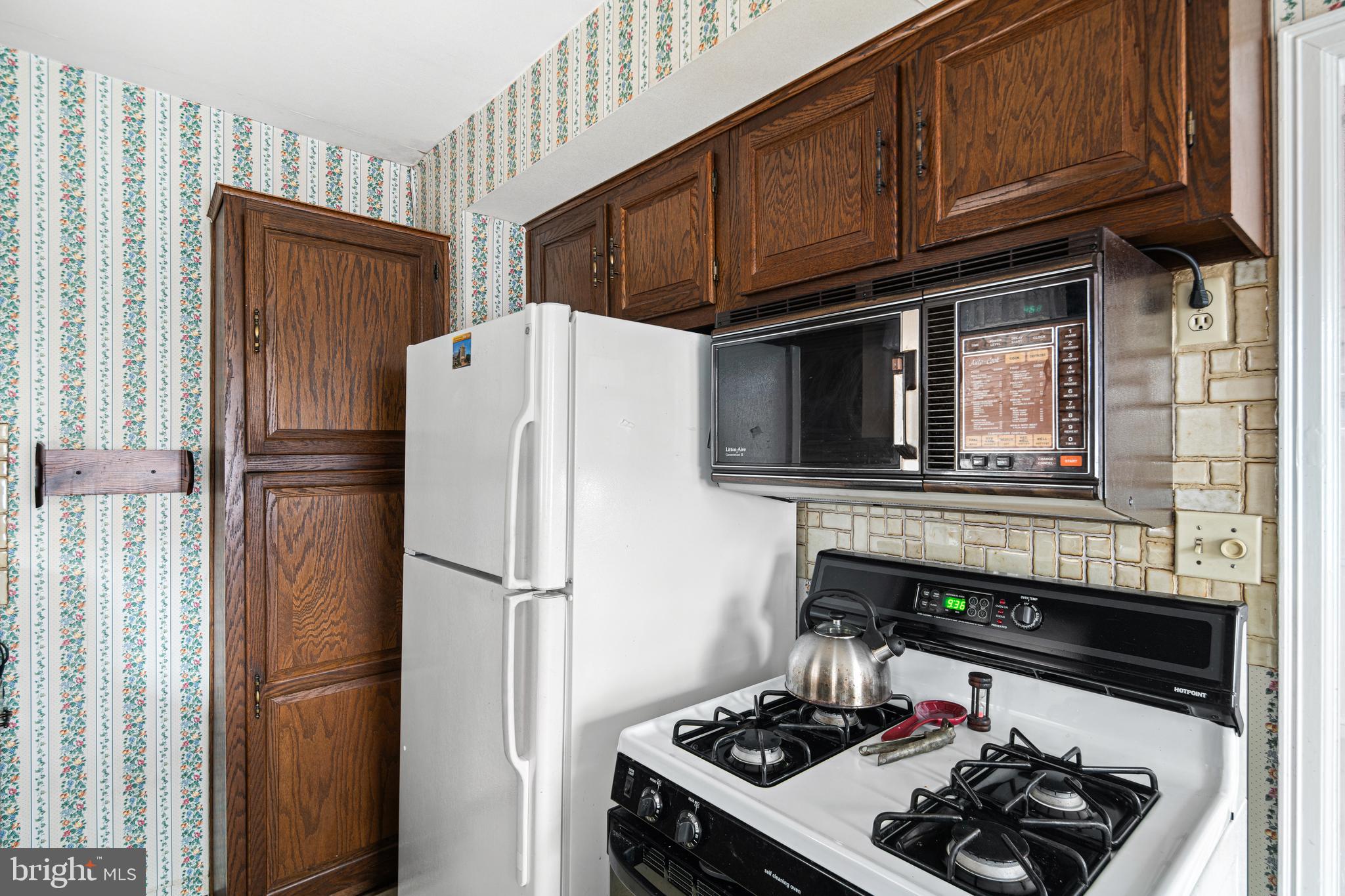 RHAWNHURST - Residential