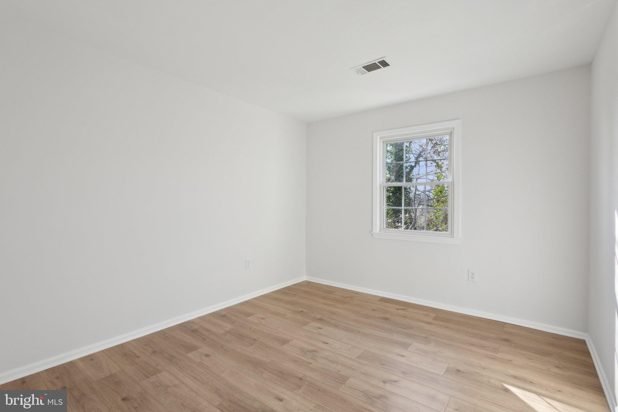 RIVERVIEW OVERLOOK - Residential