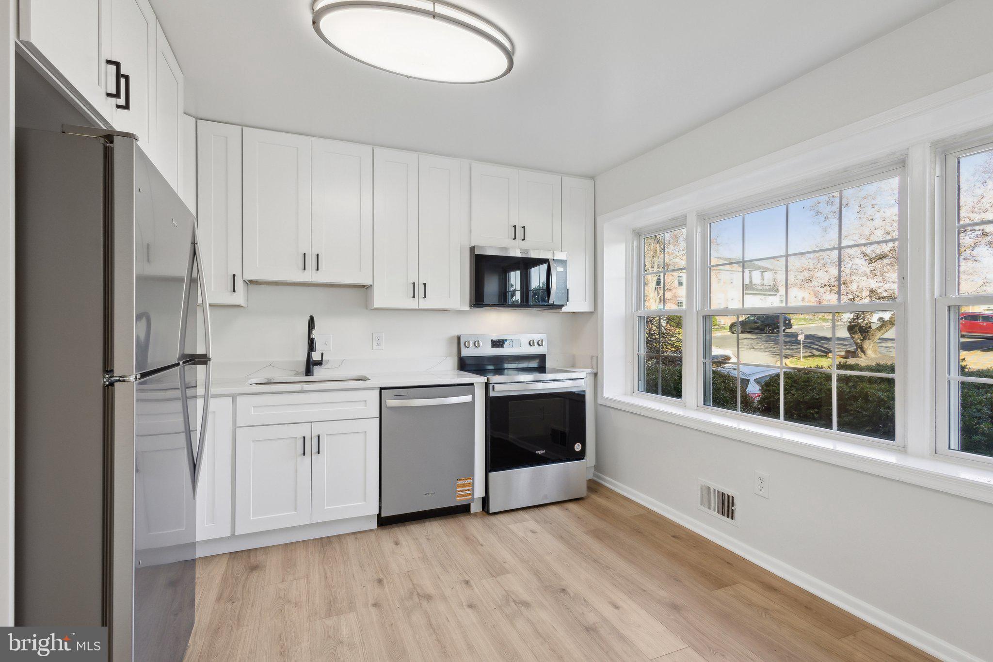 RIVERVIEW OVERLOOK - Residential