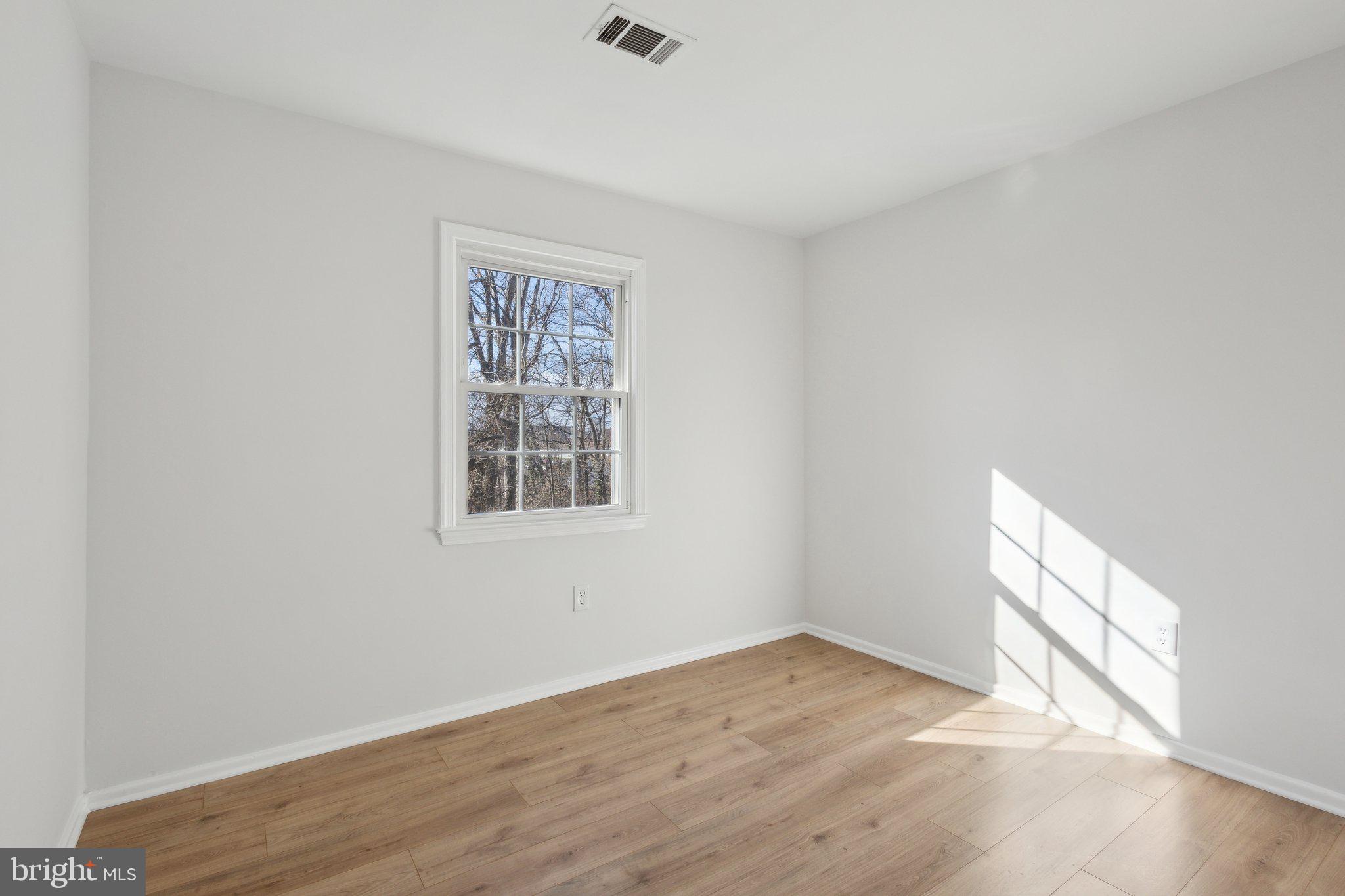 RIVERVIEW OVERLOOK - Residential