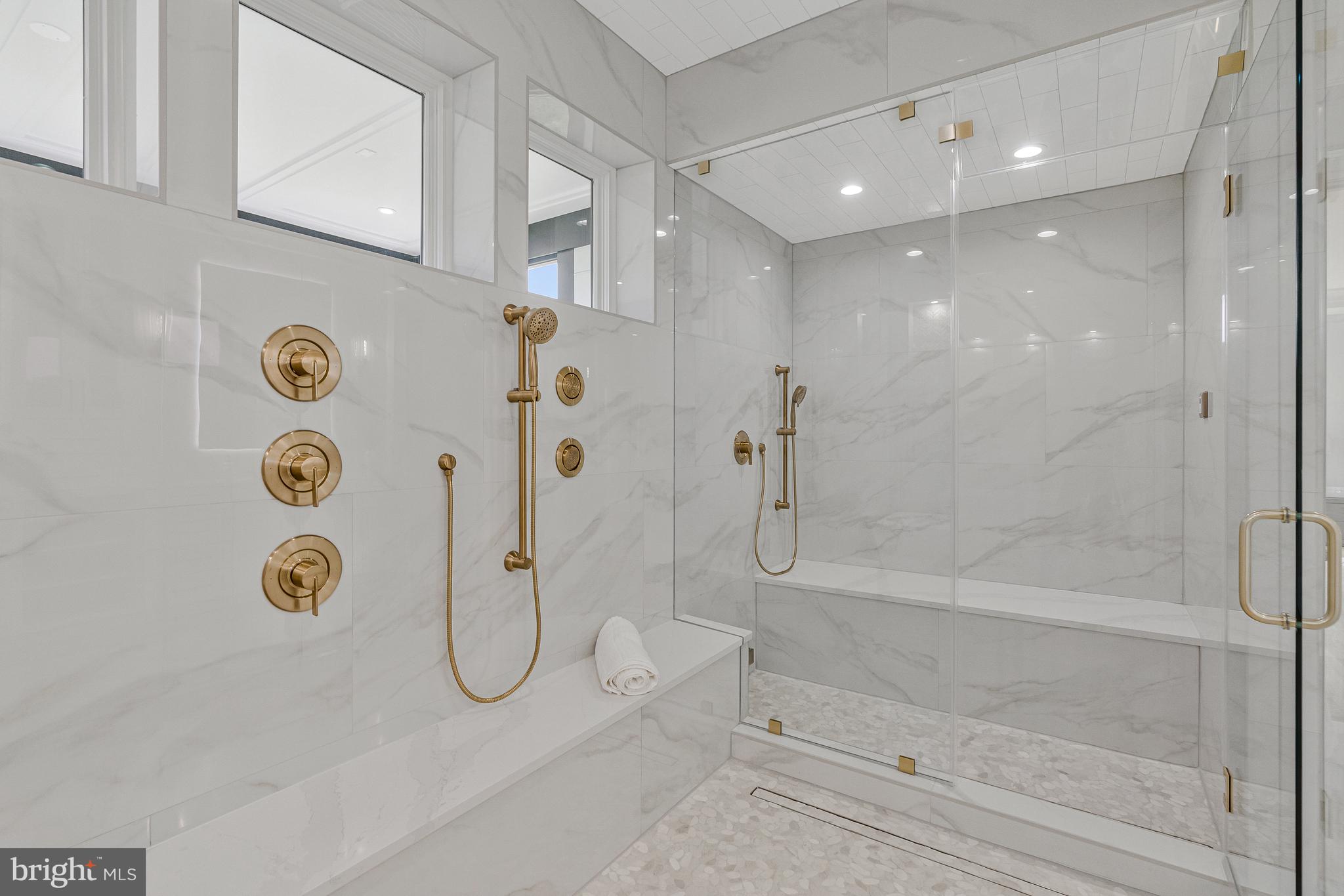 WEST LANGLEY - Residential