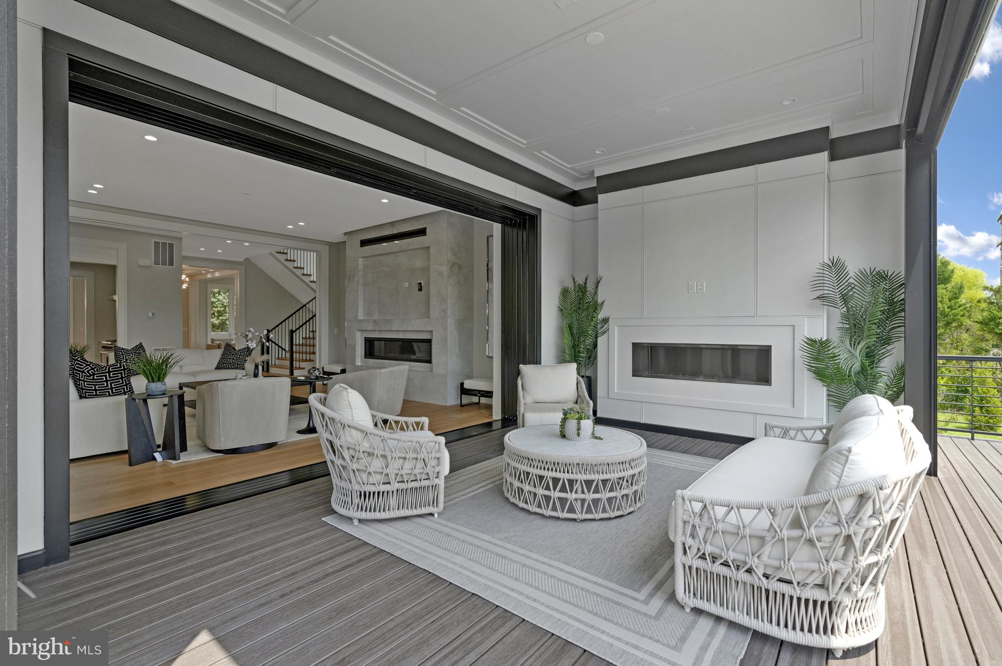 WEST LANGLEY - Residential