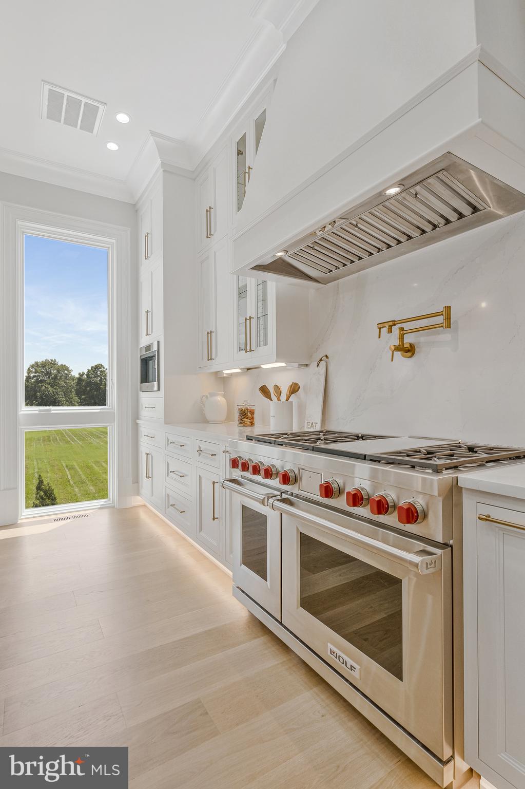 WEST LANGLEY - Residential