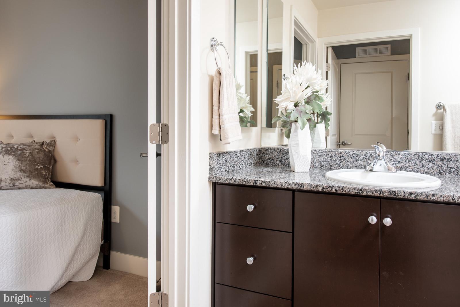 OLD TOWN COMMONS - Residential