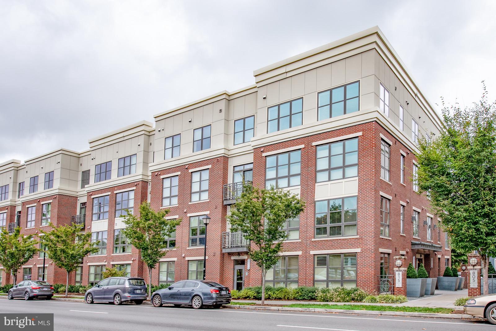 OLD TOWN COMMONS - Residential