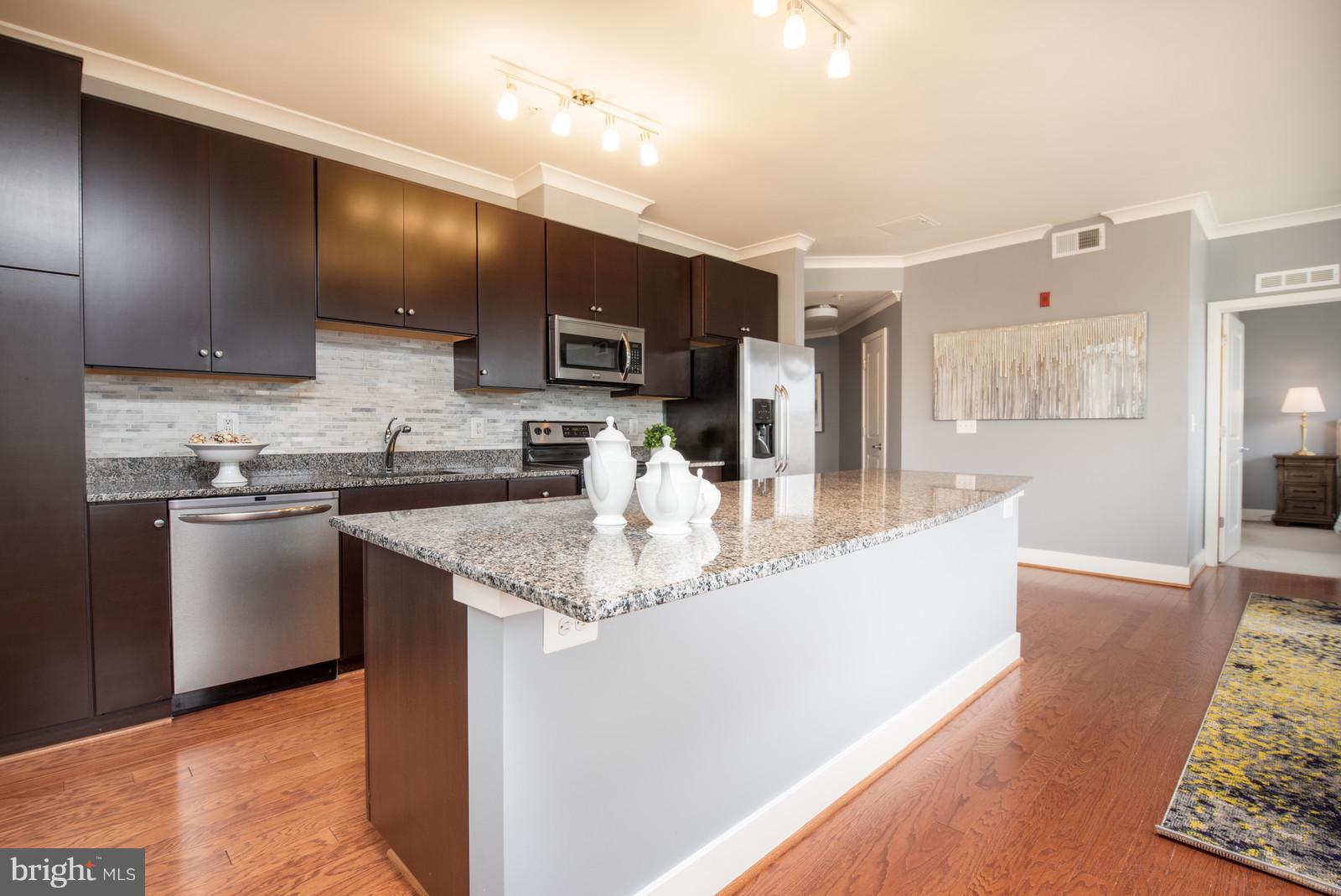 OLD TOWN COMMONS - Residential