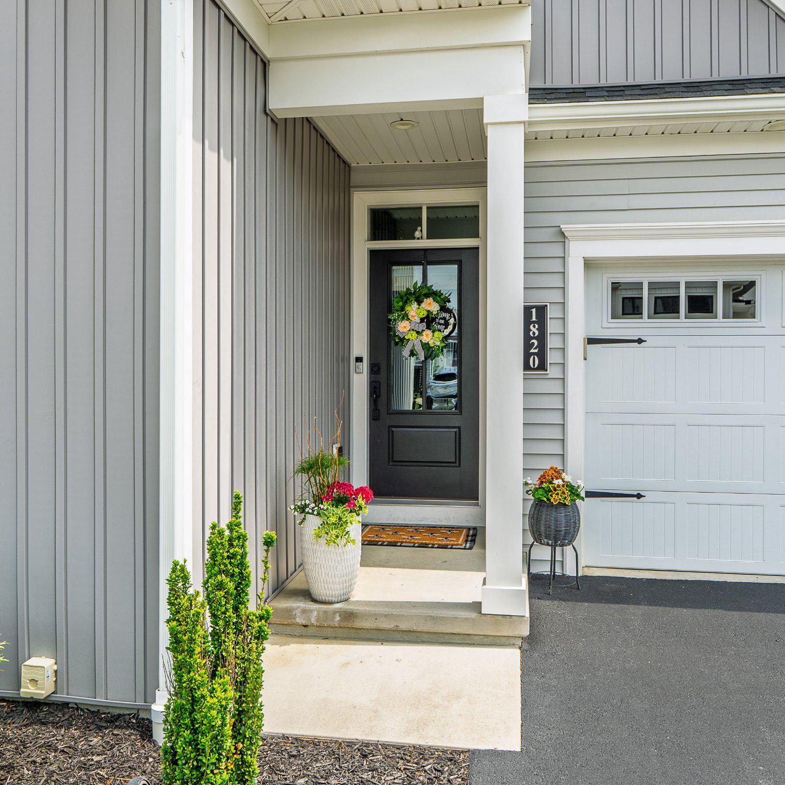 1820 EMERALD WAY