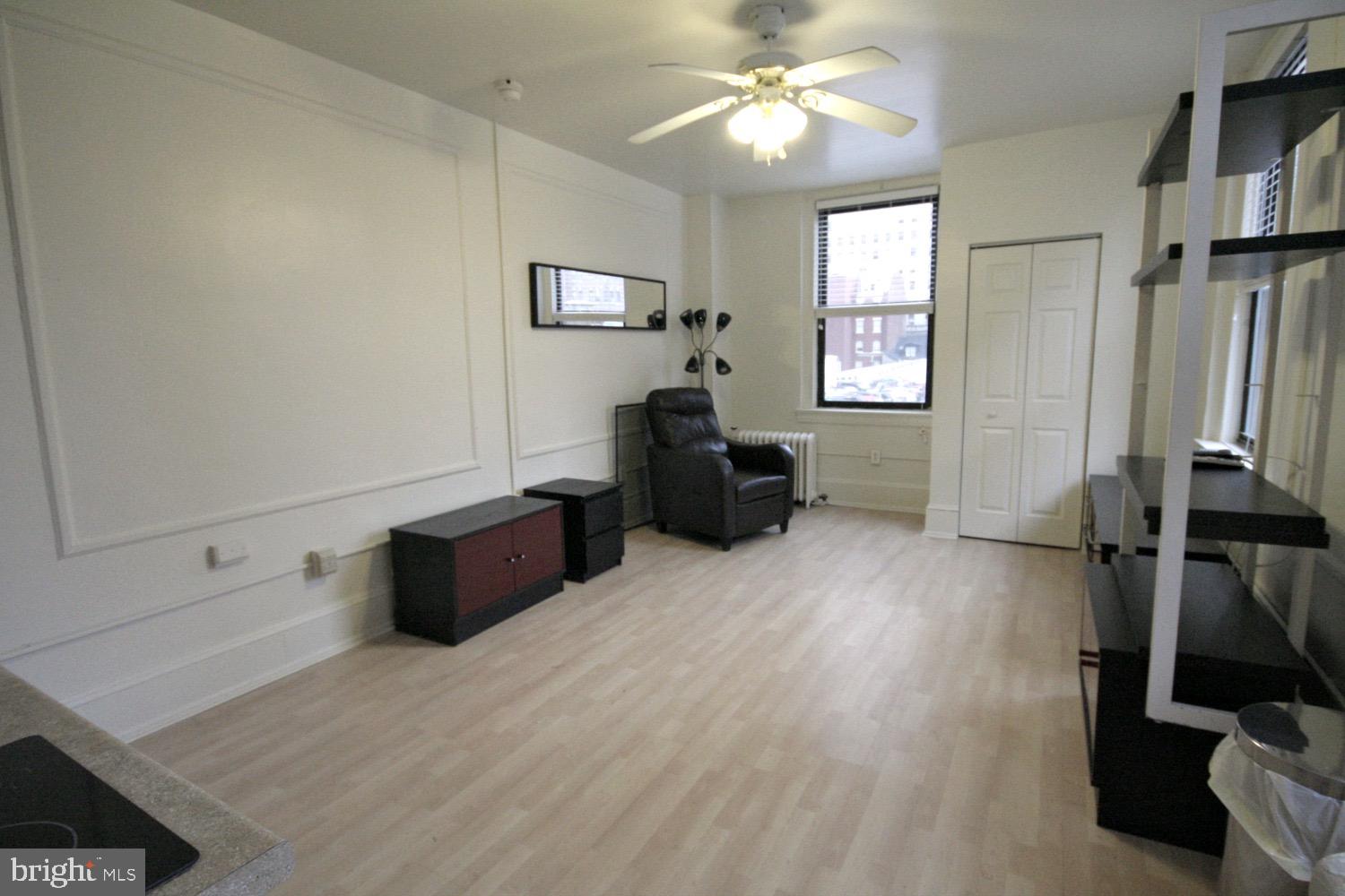 CENTER CITY - Residential Lease
