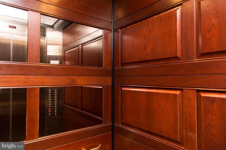 CENTER CITY - Residential Lease