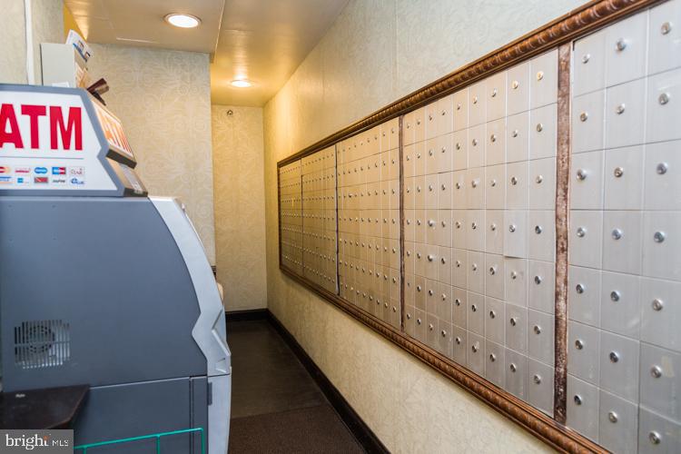 CENTER CITY - Residential Lease