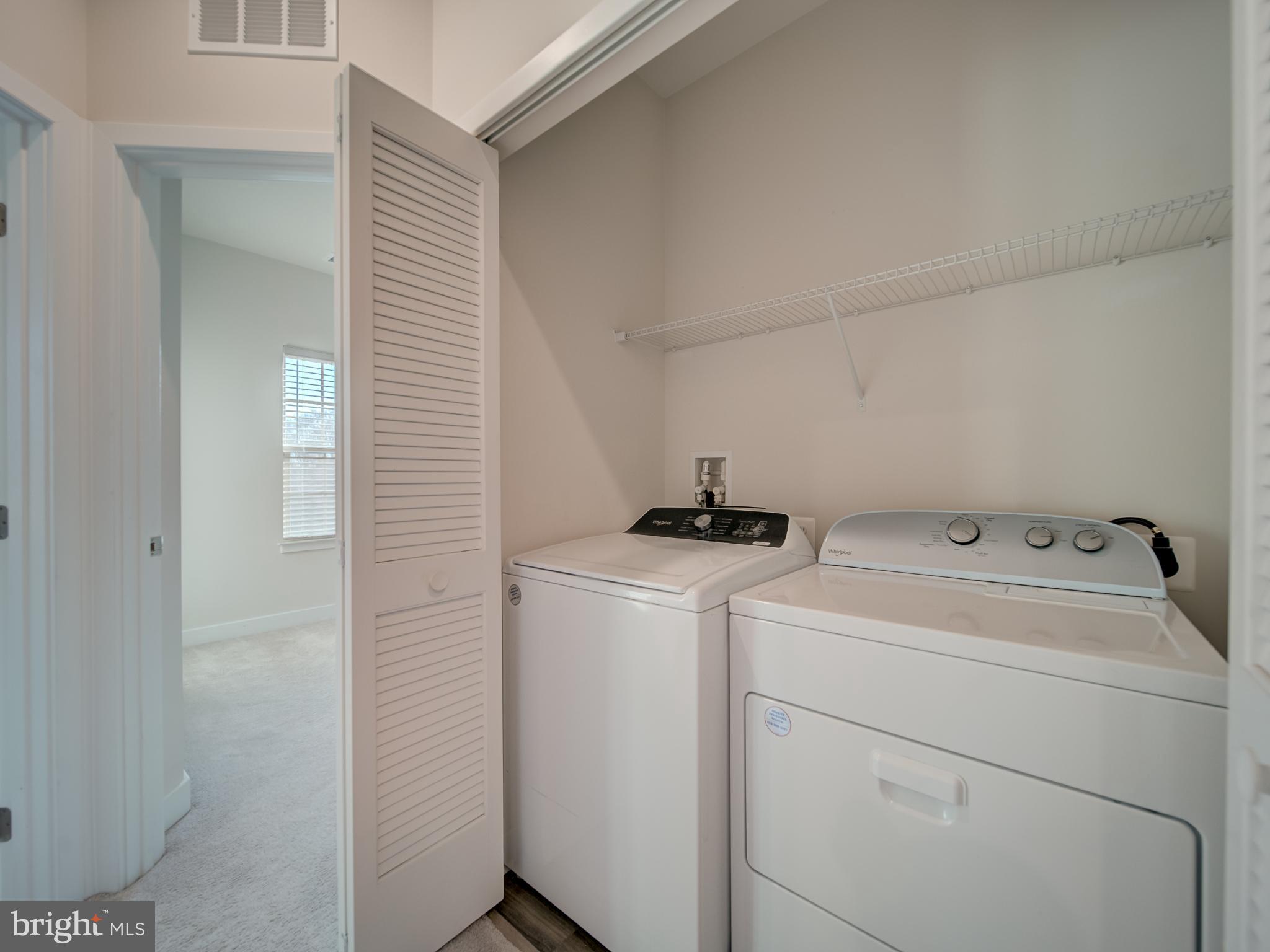 MONTGOMERY VILLAGE - Residential Lease