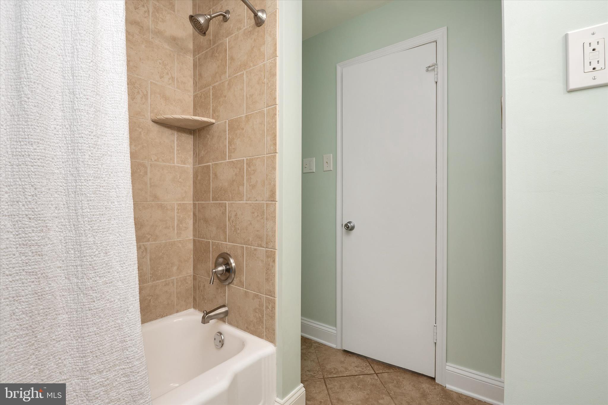 CAPE ARTHUR - Residential