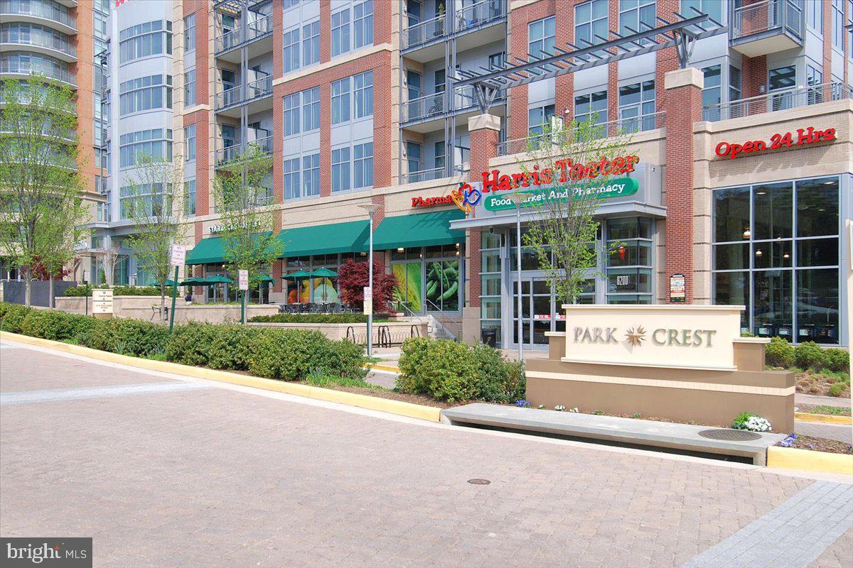 ONE PARK CREST CONDOMINIUM - Residential
