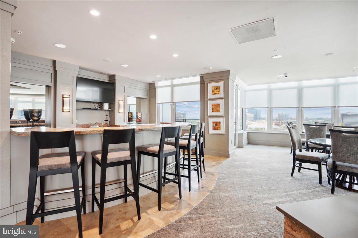 ONE PARK CREST CONDOMINIUM - Residential