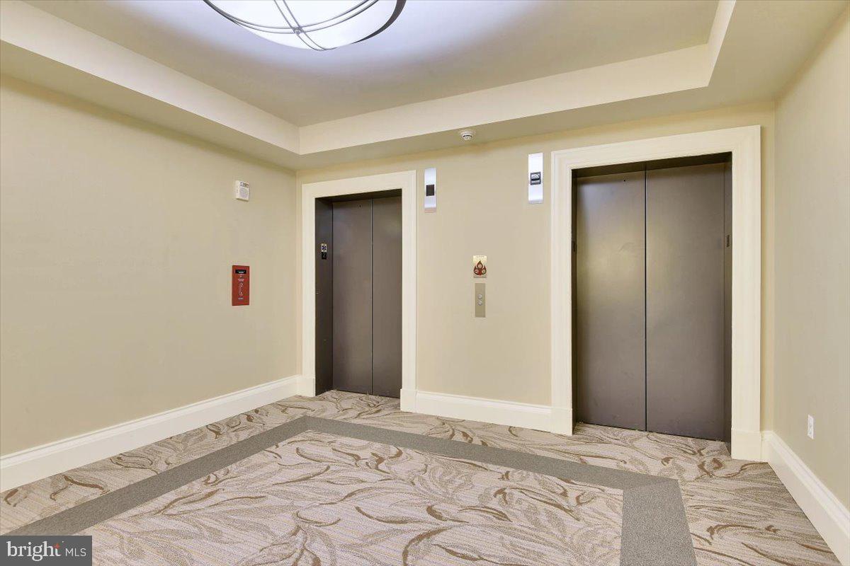 ONE PARK CREST CONDOMINIUM - Residential