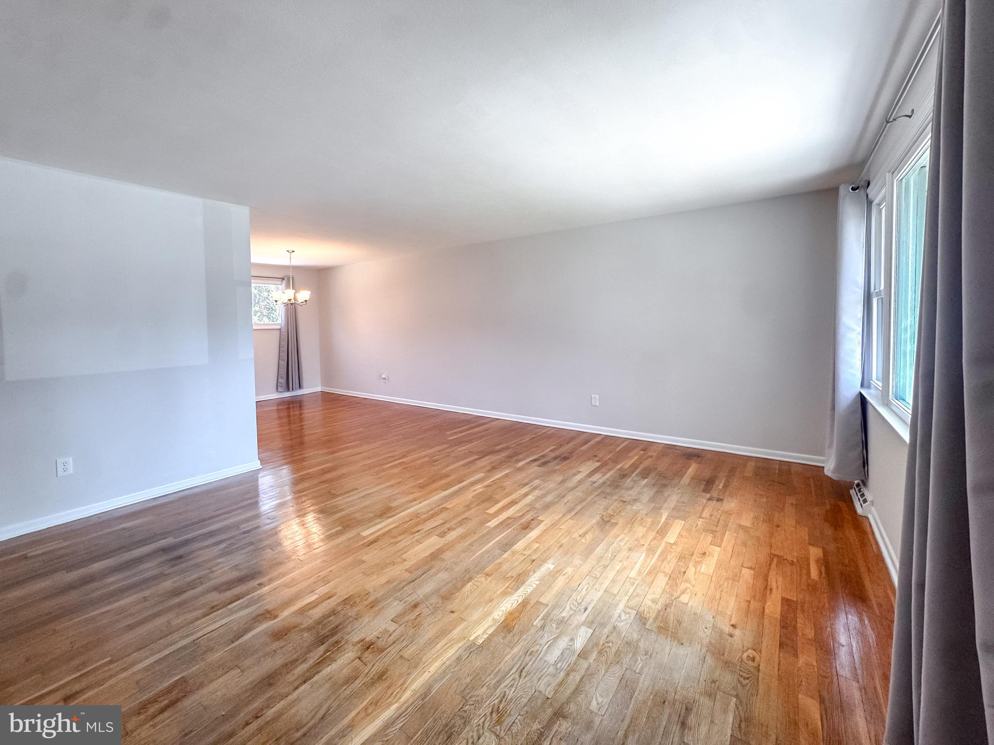 SCHOOLVIEW - Residential