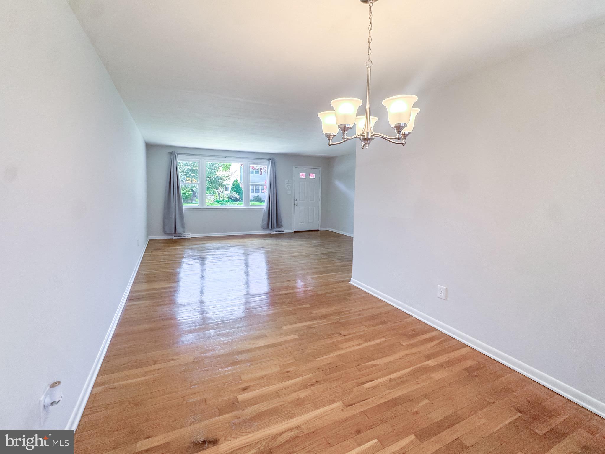 SCHOOLVIEW - Residential